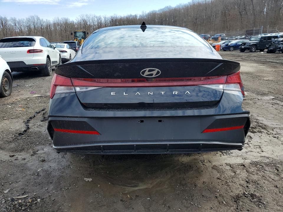 2025 HYUNDAI ELANTRA SEL SPORT 6