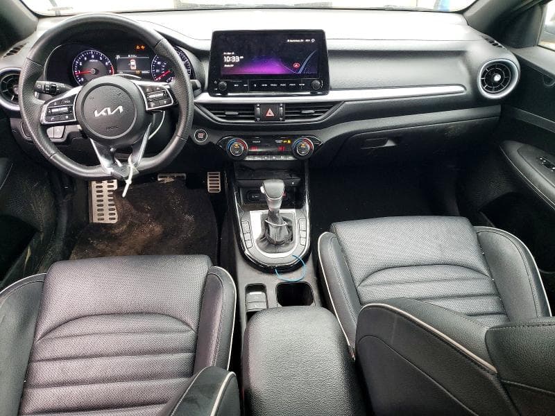 2023 KIA FORTE GT-LINE 8
