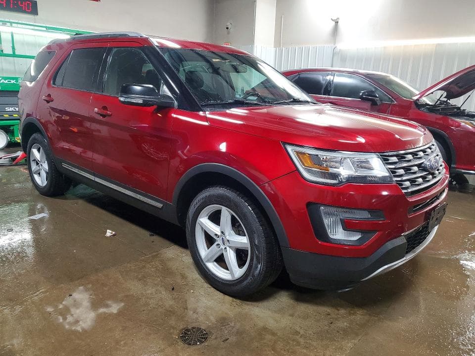2017 FORD EXPLORER XLT 4