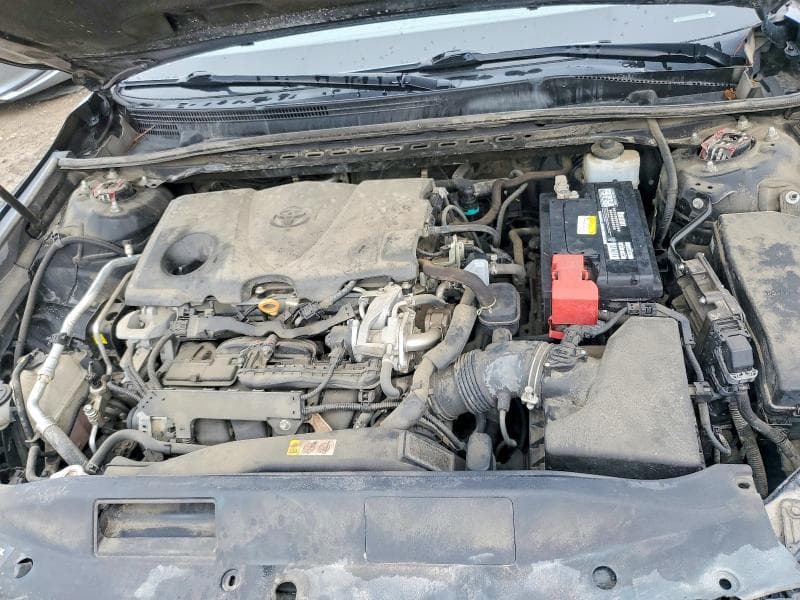 2019 TOYOTA CAMRY SE 11