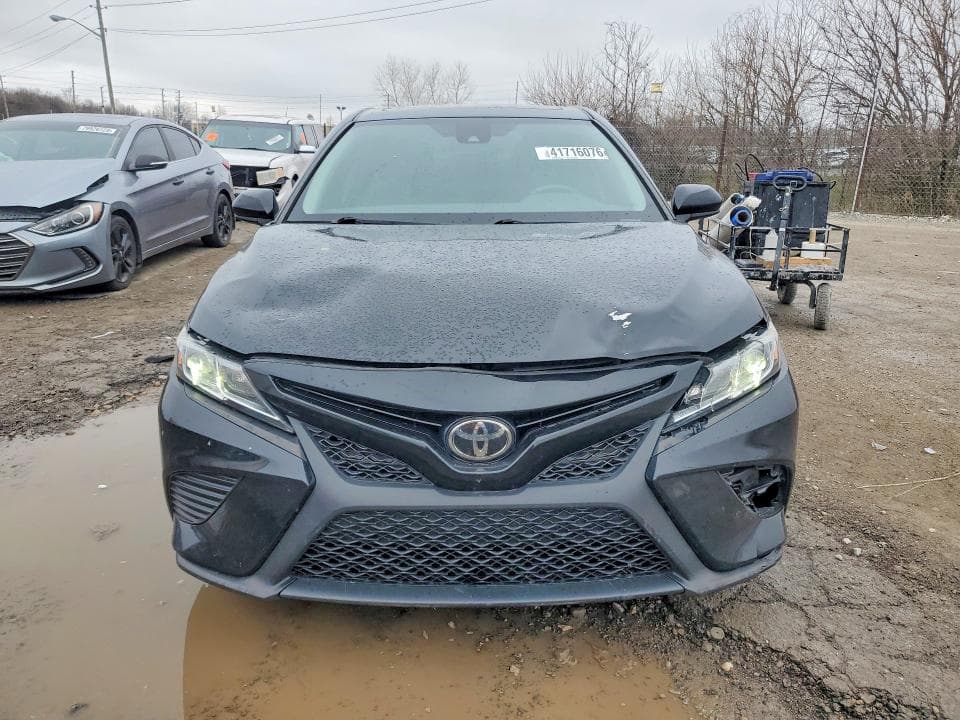 2019 TOYOTA CAMRY SE 5