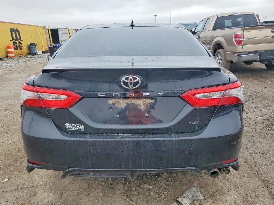 2019 TOYOTA CAMRY SE 6