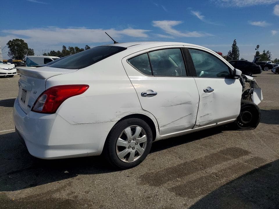 2019 NISSAN VERSA SV 3
