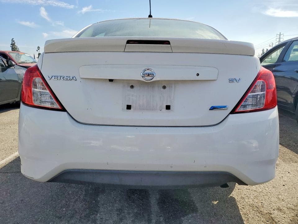 2019 NISSAN VERSA SV 6
