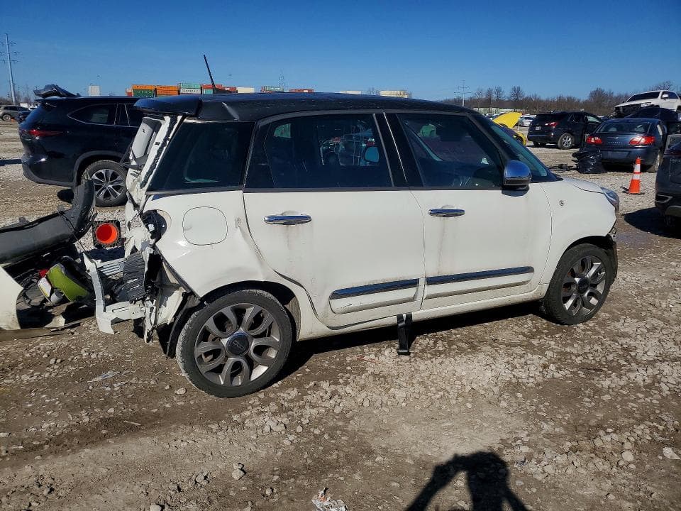 2018 FIAT 500L 3