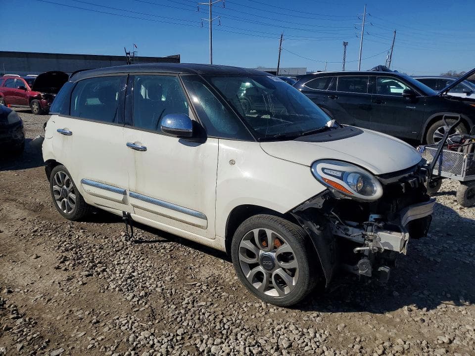 2018 FIAT 500L 4