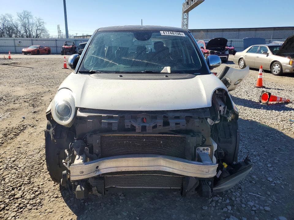 2018 FIAT 500L 5