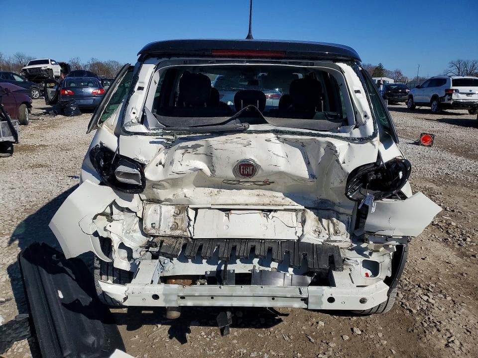 2018 FIAT 500L 6