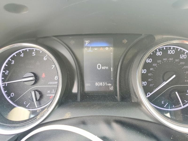 2018 TOYOTA CAMRY SE 9