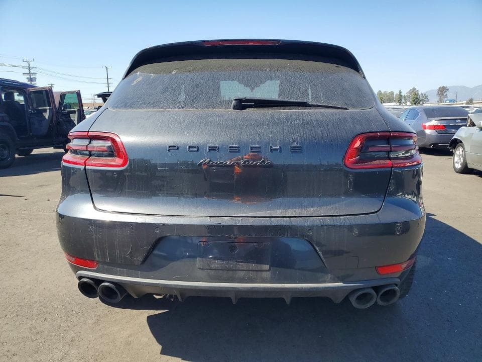 2017 PORSCHE MACAN TURBO 6