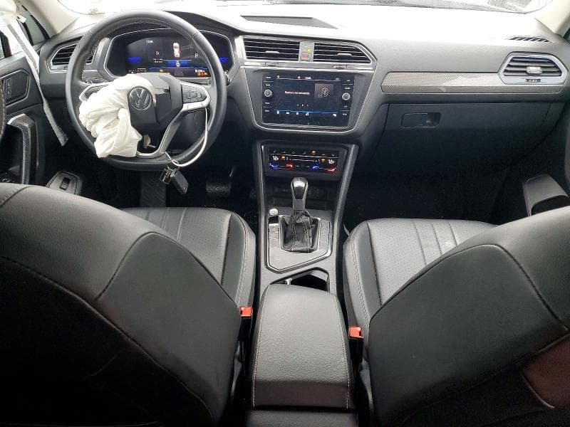 2024 VOLKSWAGEN TIGUAN SE 8