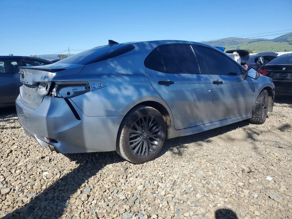 2022 TOYOTA CAMRY SE NIGHTSHADE 3