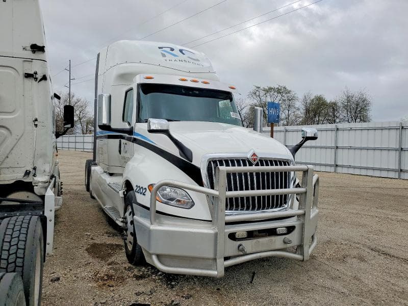 2022 INTERNATIONAL LT625 SEMI TRUCK
