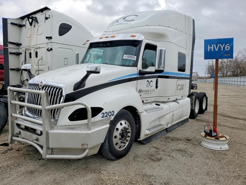 2022 INTERNATIONAL LT625 SEMI TRUCK 2
