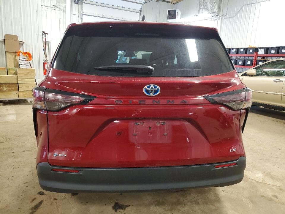 2025 TOYOTA SIENNA LE 8-PASSENGER LE 8-PASSENGER 6