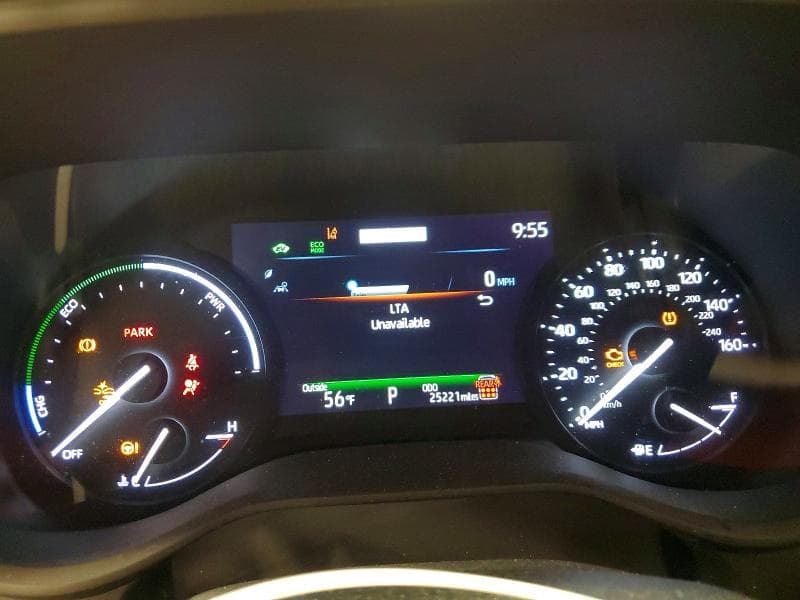 2025 TOYOTA SIENNA LE 8-PASSENGER LE 8-PASSENGER 9