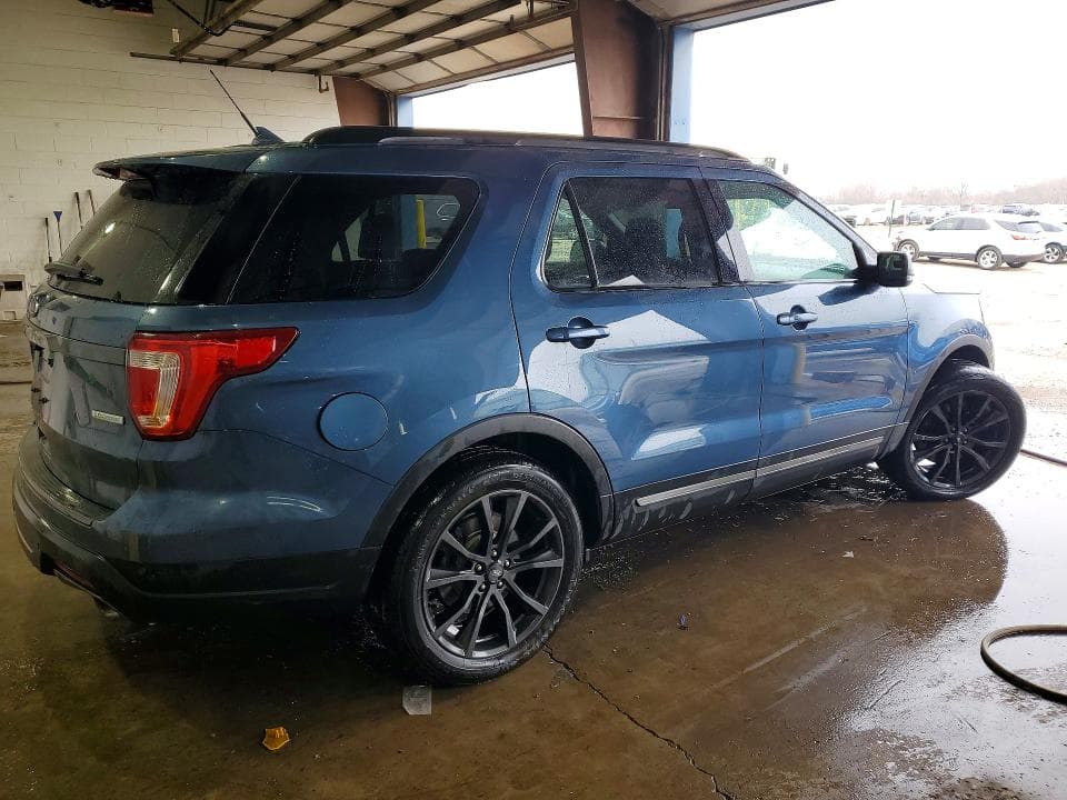 2018 FORD EXPLORER XLT 3