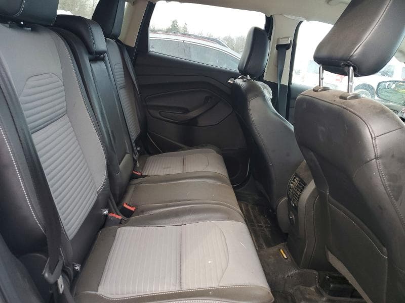 2018 FORD ESCAPE SE 11