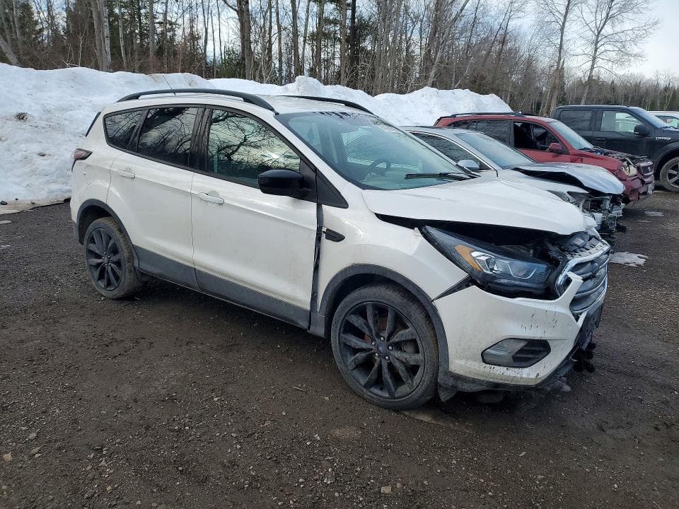 2018 FORD ESCAPE SE 4