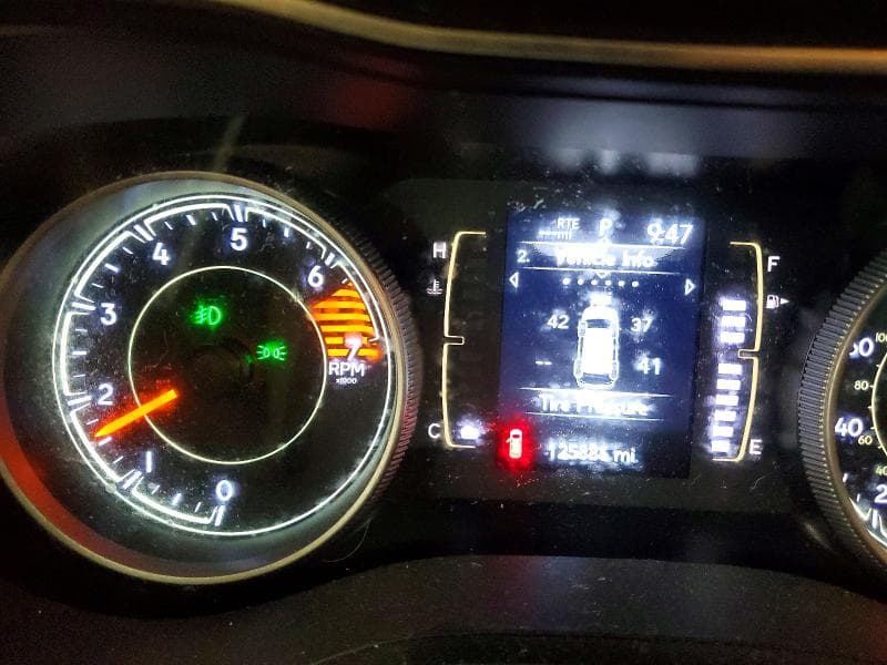 2019 JEEP CHEROKEE LATITUDE 9