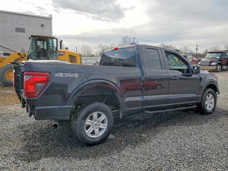 2024 FORD F150 XL 3