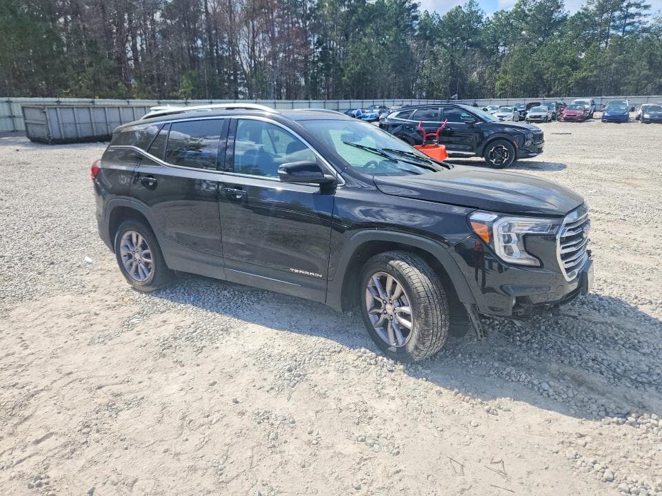 2023 GMC TERRAIN SLT 4