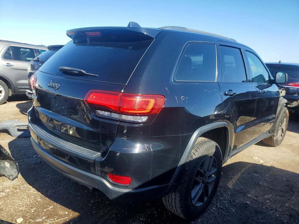 2017 JEEP GRAND CHEROKEE LAREDO 3