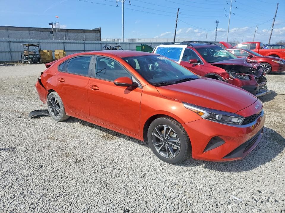 2023 KIA FORTE LXS 4