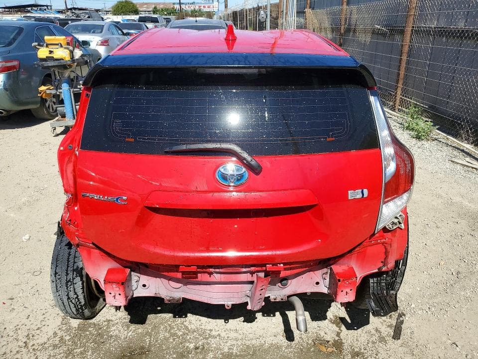 2017 TOYOTA PRIUS C TWO 6