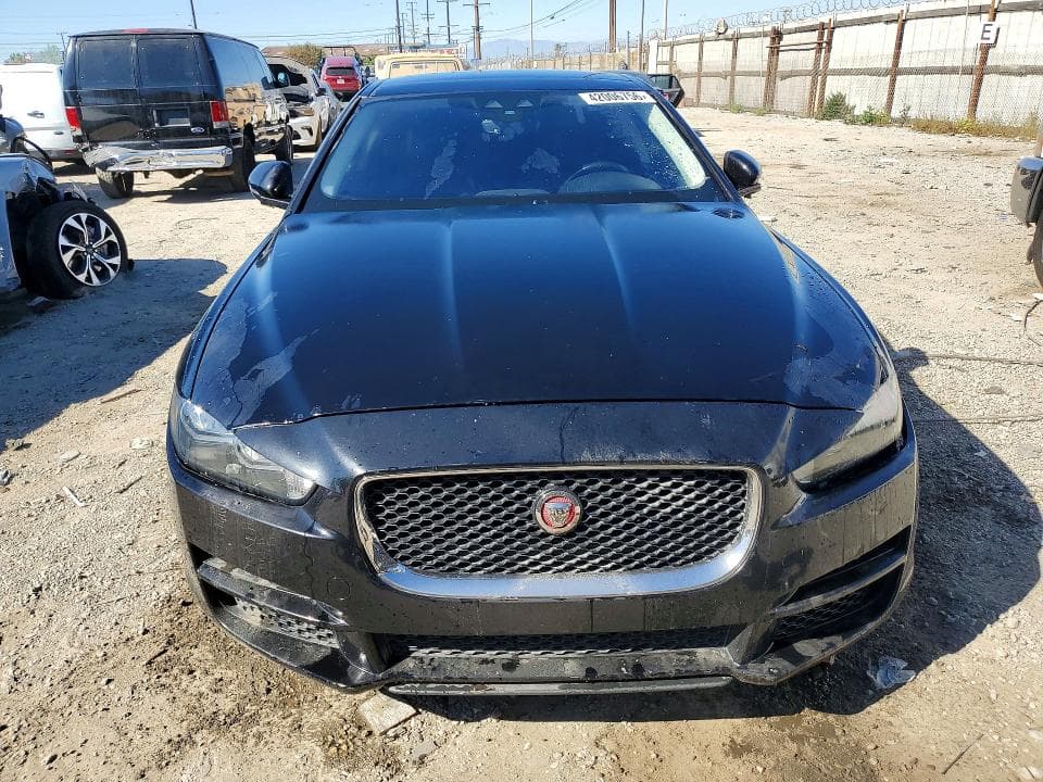 2019 JAGUAR XE AWD 4C 25T 6