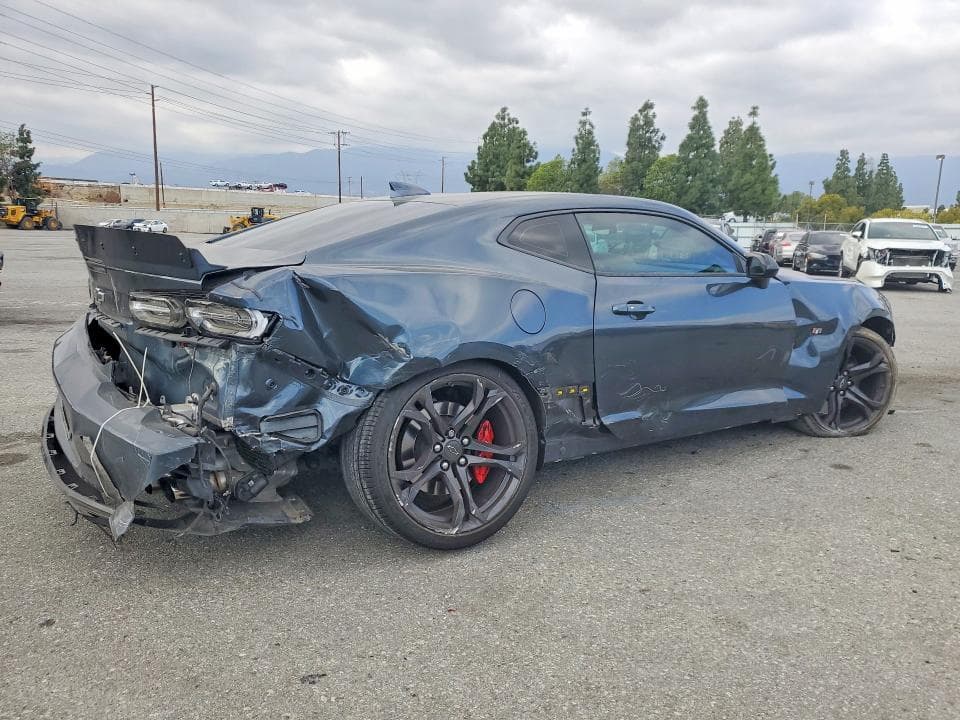 2023 CHEVROLET CAMARO LT1 3