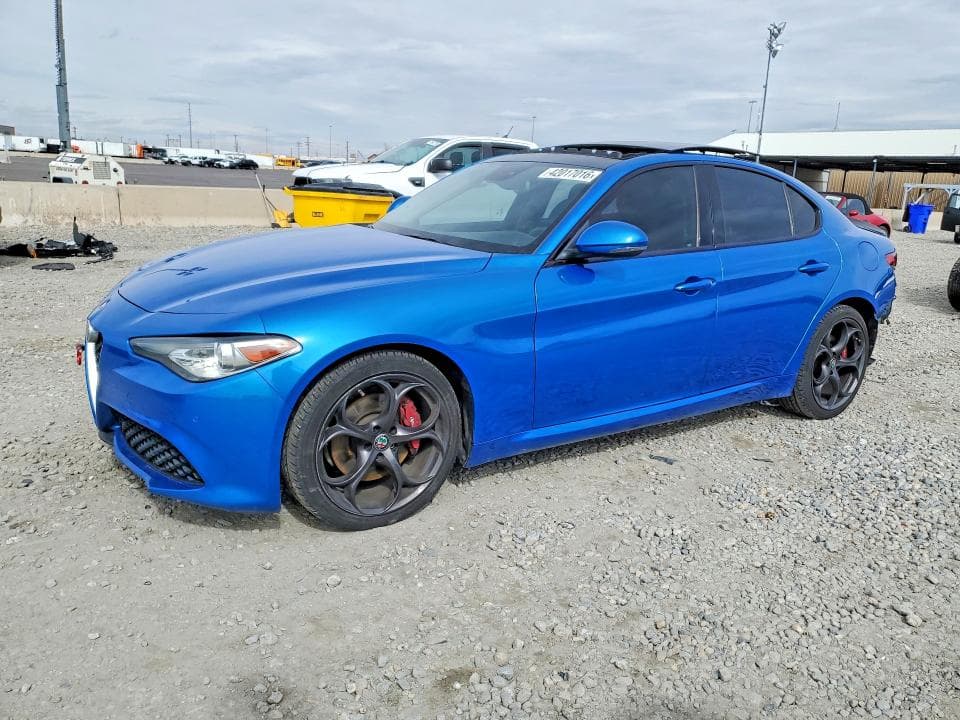 2018 ALFA ROMEO GIULIA TI Q4 - 1