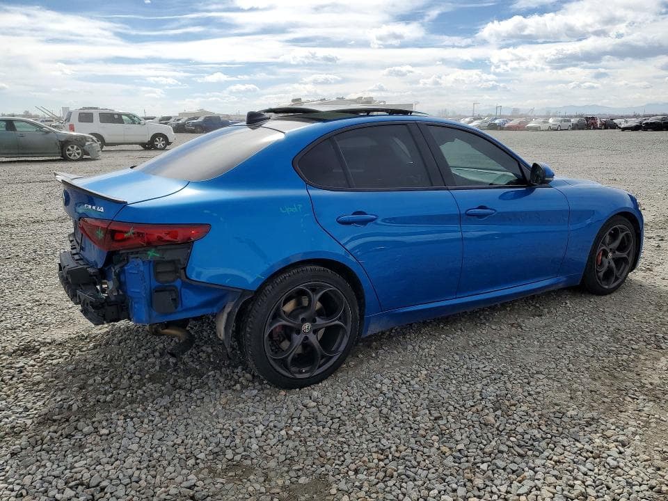 2018 ALFA ROMEO GIULIA TI Q4 3