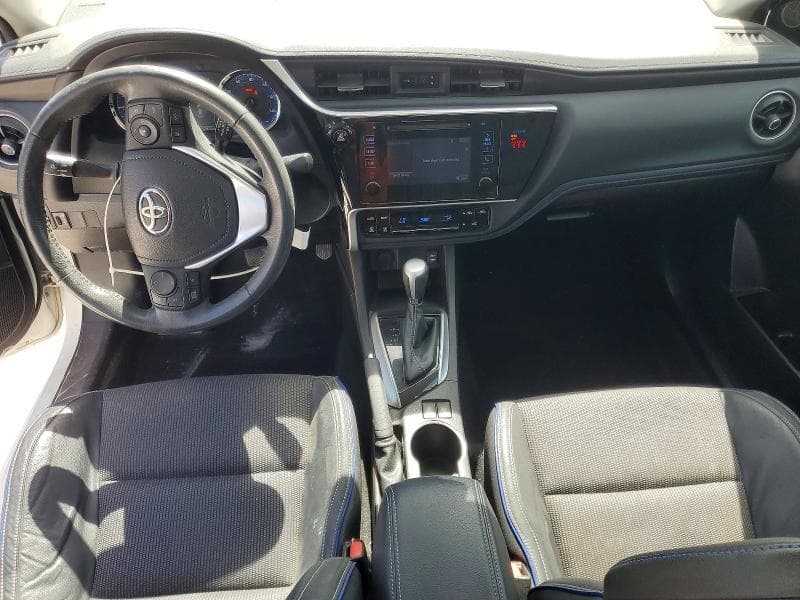 2018 TOYOTA COROLLA SE 8