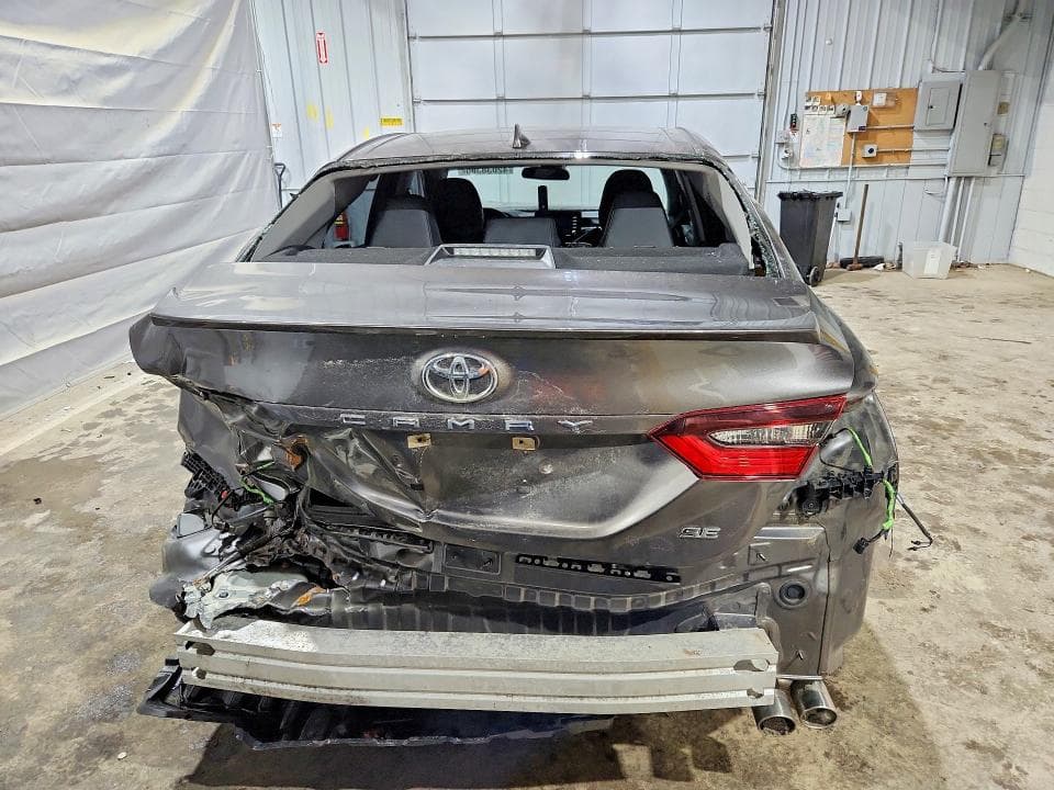 2021 TOYOTA CAMRY SE SE 6