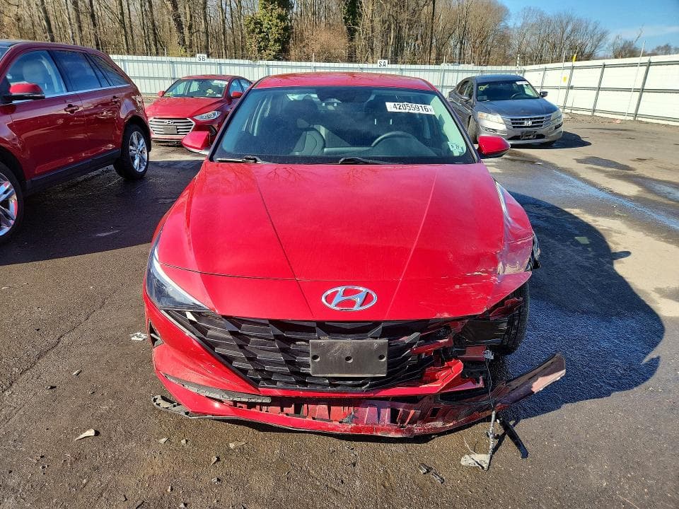 2023 HYUNDAI ELANTRA SE 5