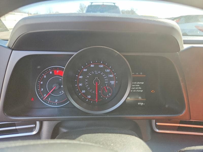2023 HYUNDAI ELANTRA SE 9