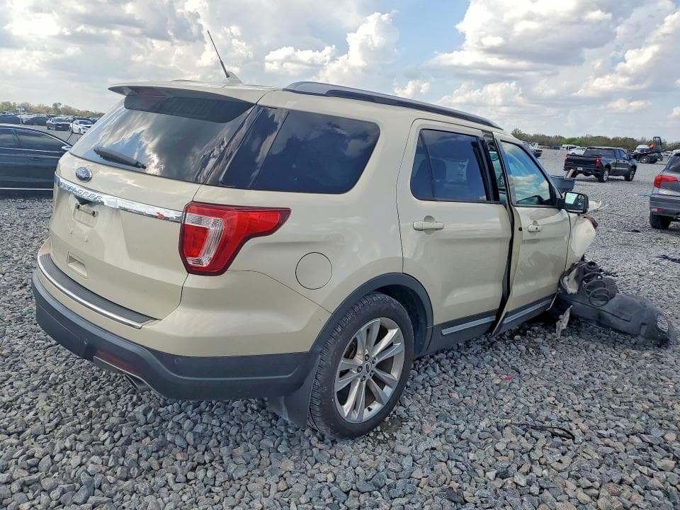 2018 FORD EXPLORER XLT 3