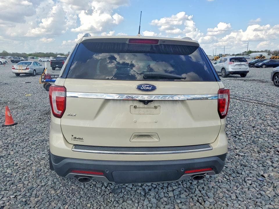 2018 FORD EXPLORER XLT 6