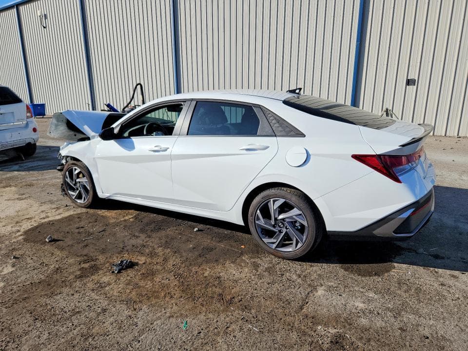 2025 HYUNDAI ELANTRA SEL SPORT 2