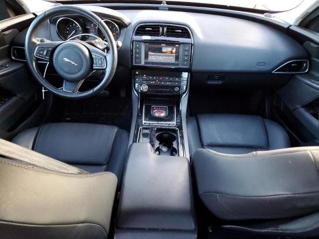 2018 JAGUAR XE PREMIUM 8