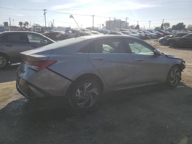 2024 HYUNDAI ELANTRA LIMITED 3