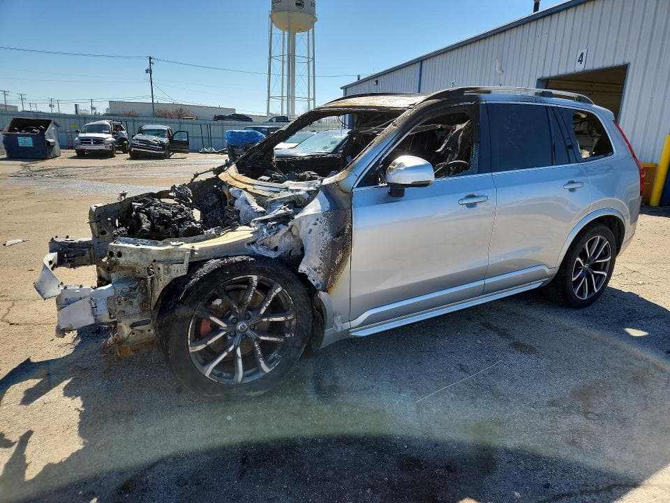 2018 VOLVO XC90 T5