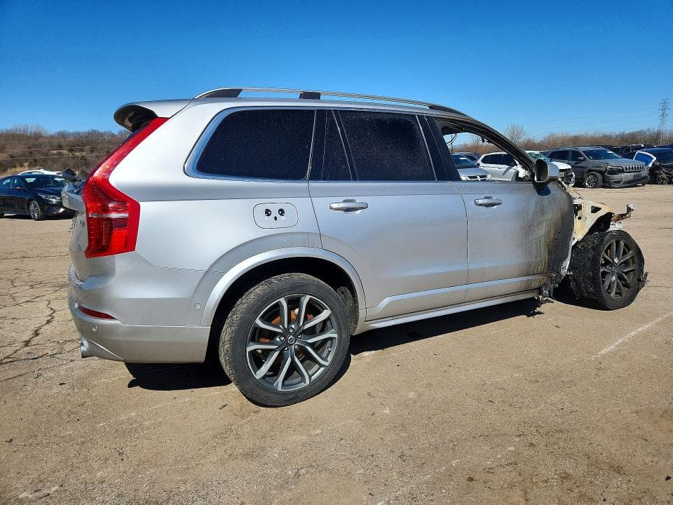 2018 VOLVO XC90 T5 3