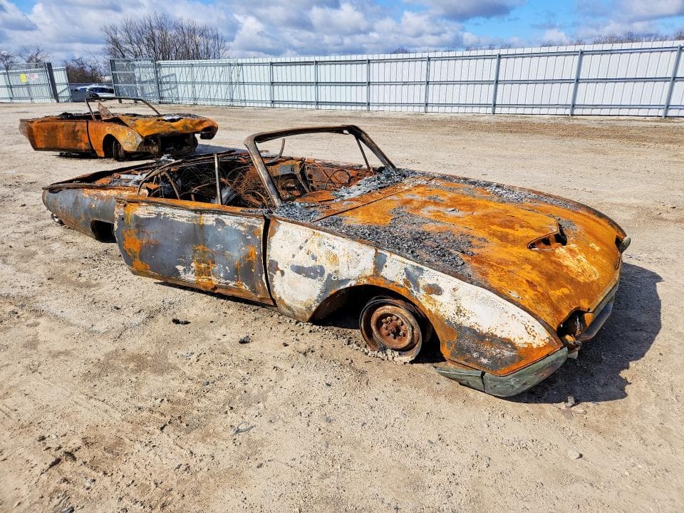 1961 FORD THUNDERBIRD LT 4