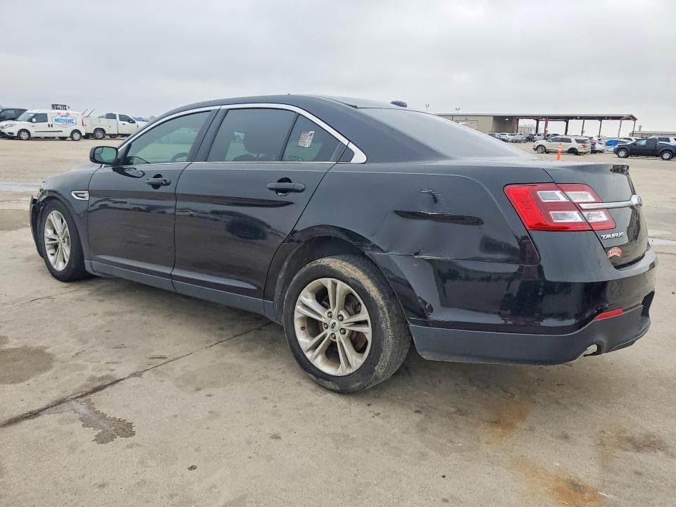 2018 FORD TAURUS SE 2