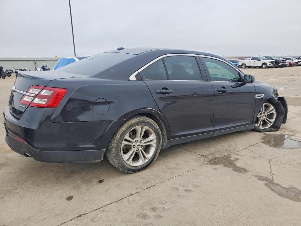 2018 FORD TAURUS SE 3