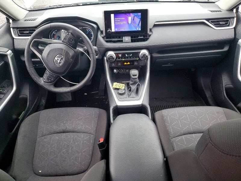 2025 TOYOTA RAV4 HYBRID XLE XLE 8