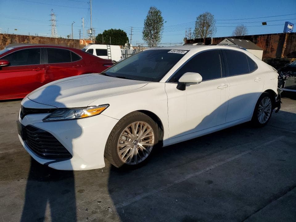 2018 TOYOTA CAMRY - 1