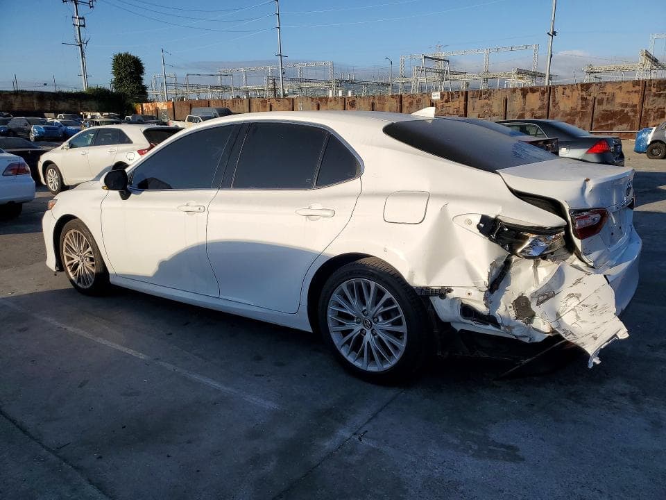 2018 TOYOTA CAMRY 2